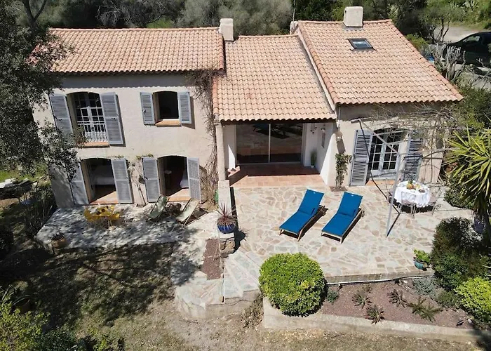 Provencale Atypique A 5 M A Pied De La Casa de Férias