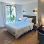 Prázdninový dům Provencale Atypique A 5 M A Pied De La