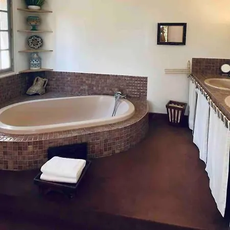 Holiday home Provencale Atypique A 5 M A Pied De La