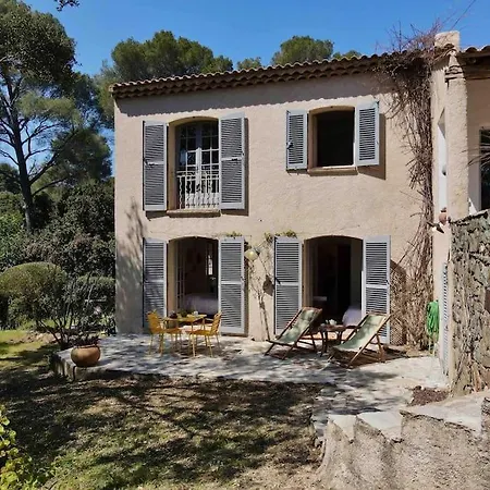 Holiday home Provencale Atypique A 5 M A Pied De La Saint-Raphael (Var)