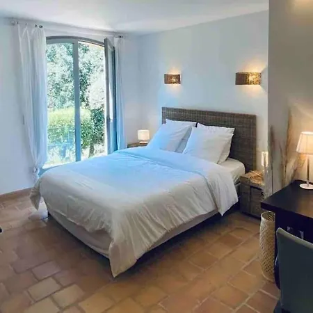 Ferienhaus Provencale Atypique A 5 M A Pied De La