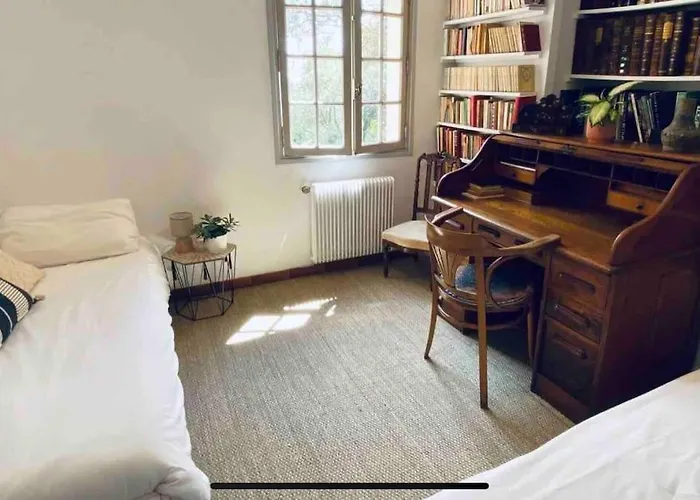 Provencale Atypique A 5 M A Pied De La * Saint-Raphaël