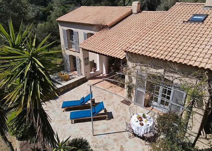 Provencale Atypique A 5 M A Pied De La 別荘 Saint-Raphaël