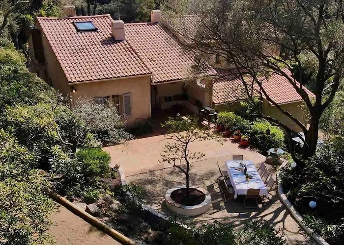 Provencale Atypique A 5 M A Pied De La 別荘 Saint-Raphaël